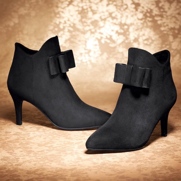 Black Bow Booties - Picture 2 of 5